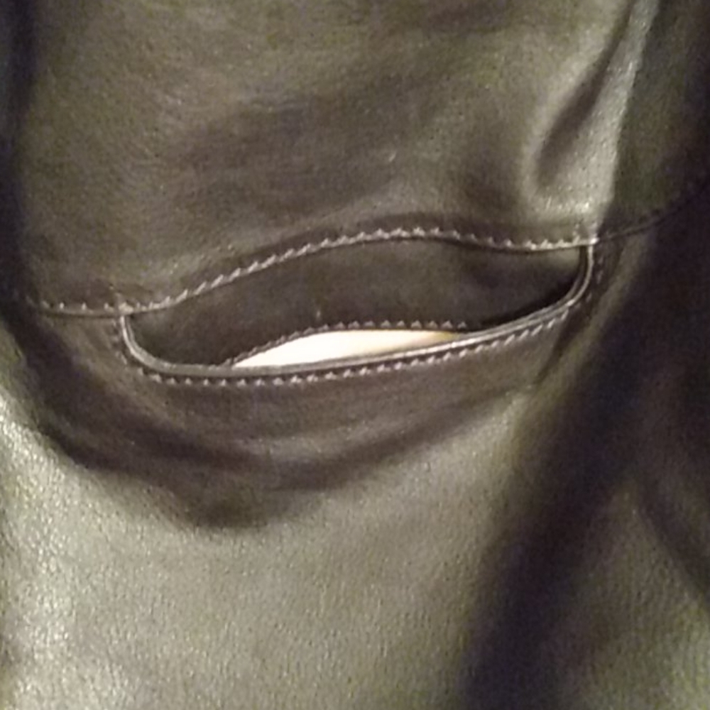 Purse - Picture 6 of 9